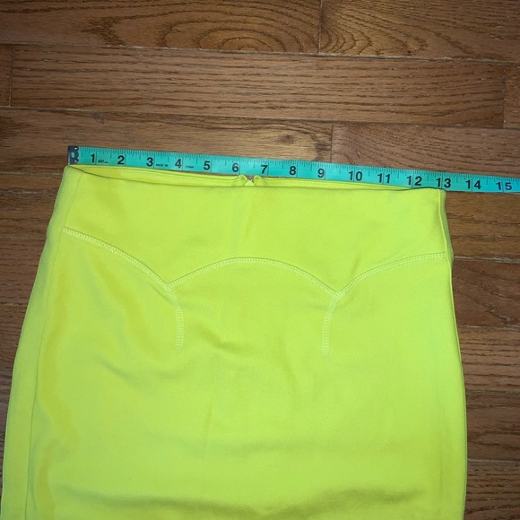 π McQ Alexander McQueen NWOT Lime Green Bodycon Contour Skirt Small π - Picture 6 of 12